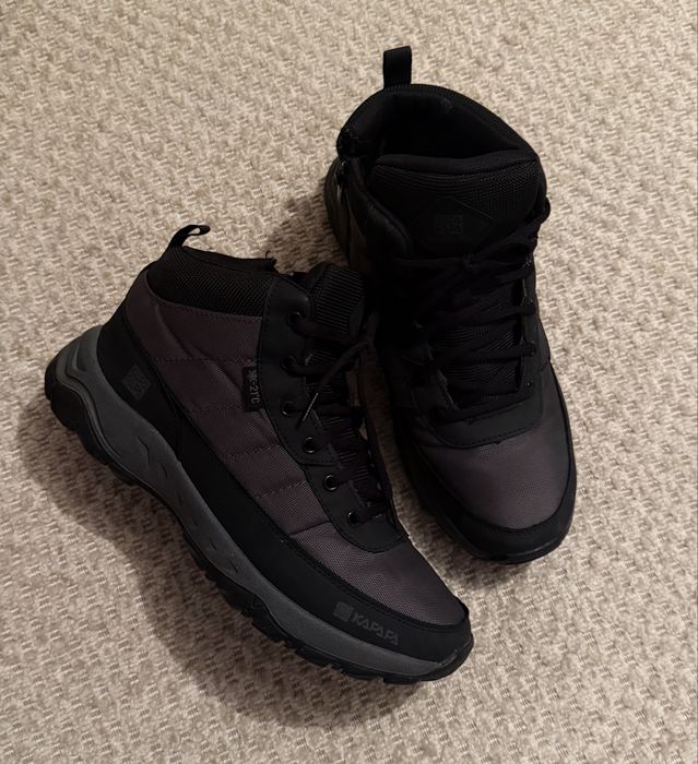 Продам мужские кроссовки