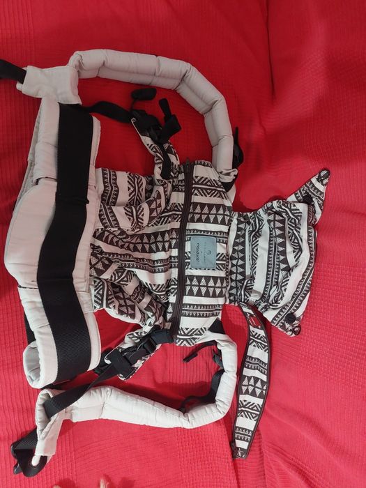 Marsupiu bebe Manduca