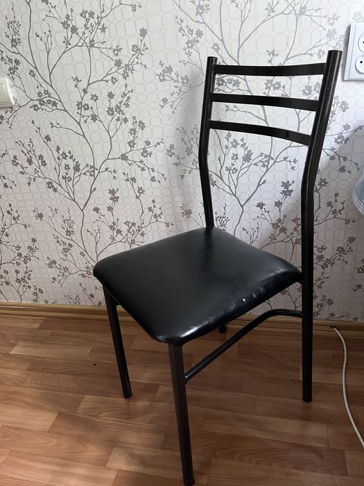 Парта и стулья