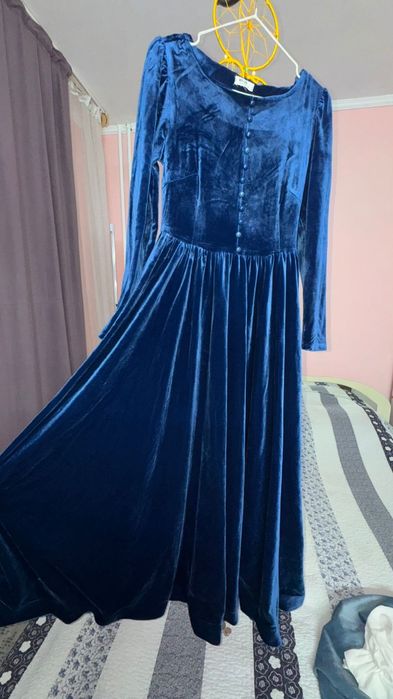 Срочно продам платья!