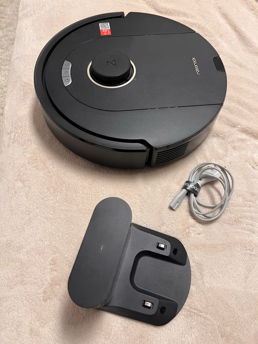 Aspirator Roborock q5 cu mop integrat