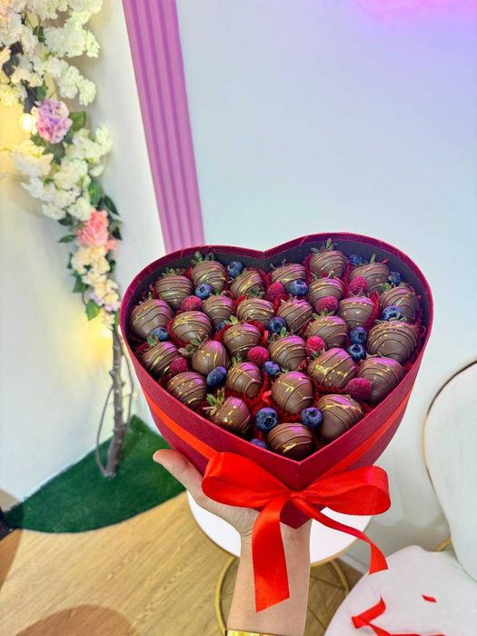 Клубника в шоколаде, фрукты в шоколаде. Шоколадли клубника САМАРКАНД