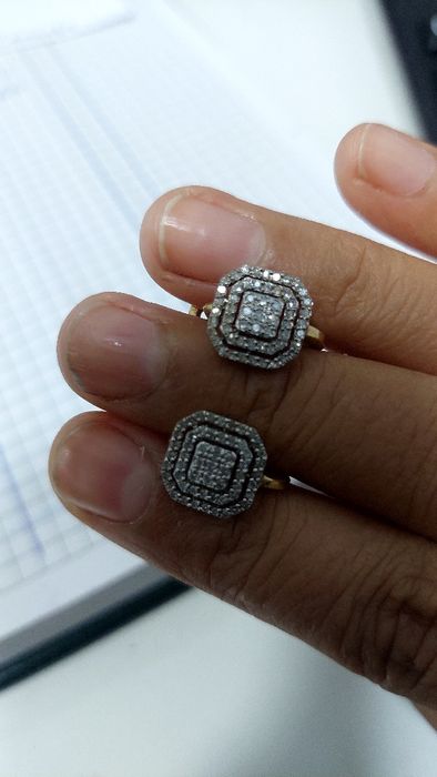 Брилиант сырга сатылат срочно!