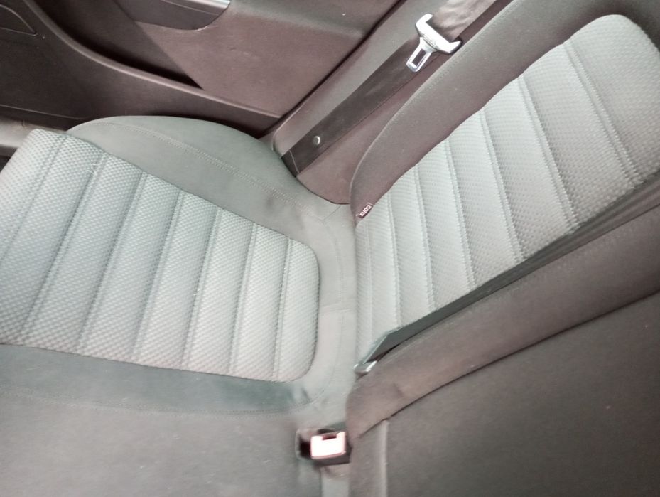 Пране и/или изтупване на автосалон