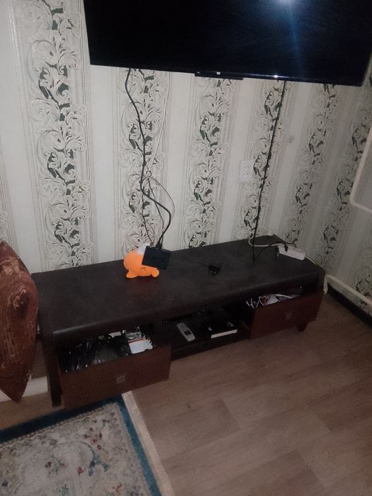 Тумбочка для телевизора
