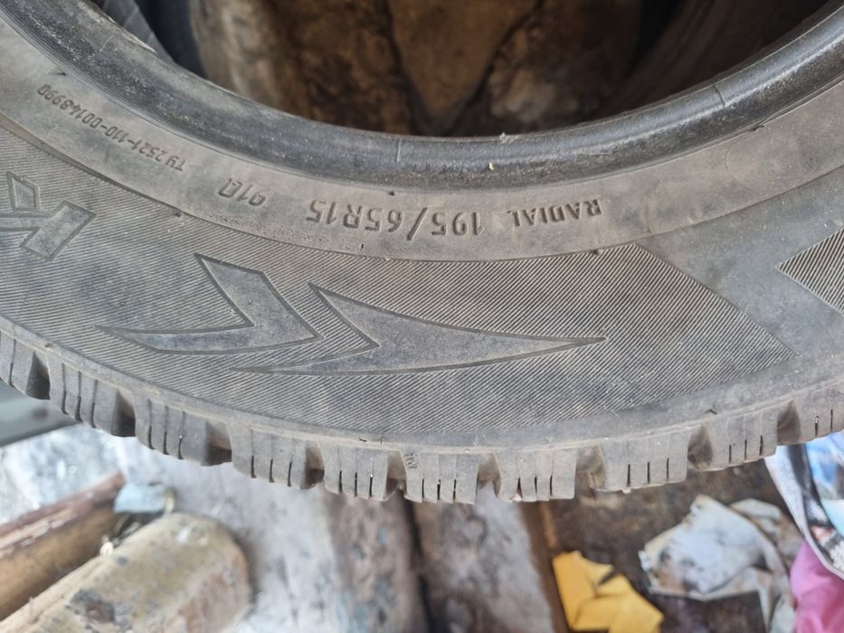 Продам зимние шины r15