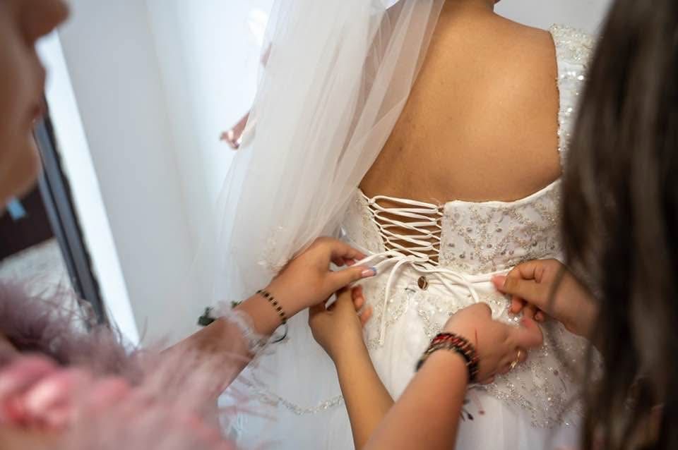 Vand urgent rochie de mireasa