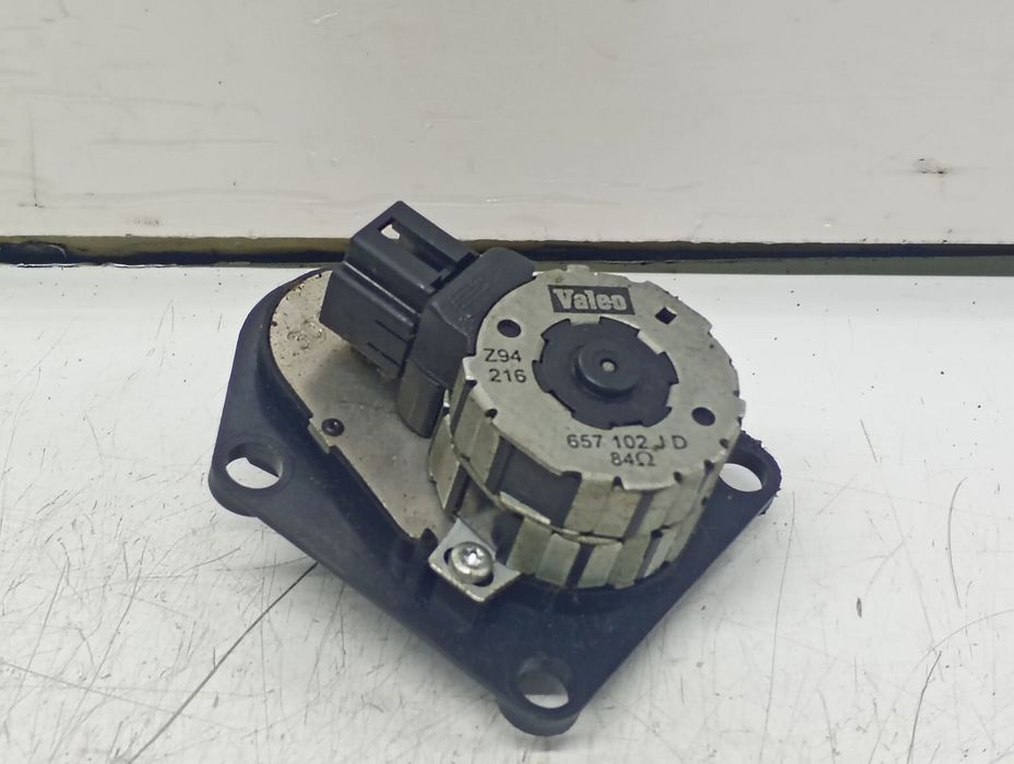 Motoras clapeta mixaj aer 657102JD Peugeot 607 1 (2000 - 2004) 2.2 hdi 4HX DW12TED4