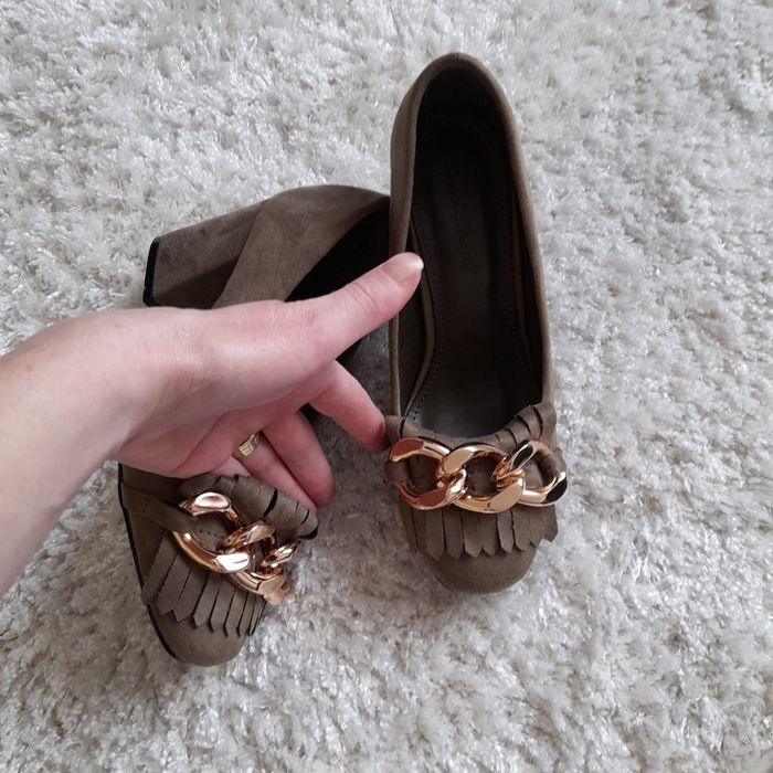 Pantofi noi marime 35