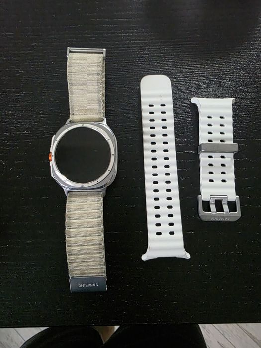 Samsung Galaxy Watch Ultra  + Curea Samsung Trail band