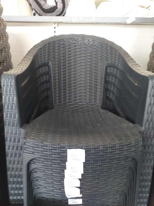 Vand scaune de ratan premiu
