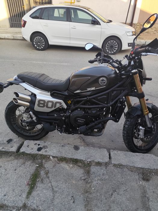 Benelli Leoncino 800 Trail