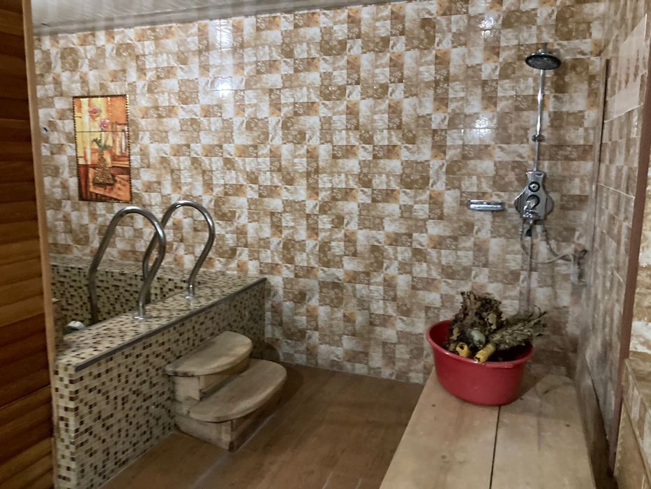 Сдам коттедж с бильярдом