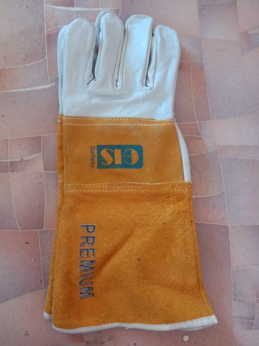 Продам перчатки Новые