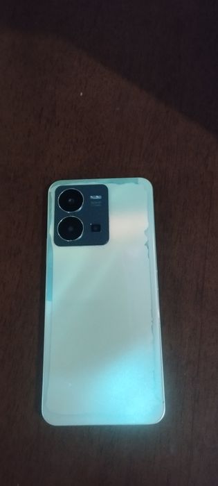 Продам телефон Vivo Y35