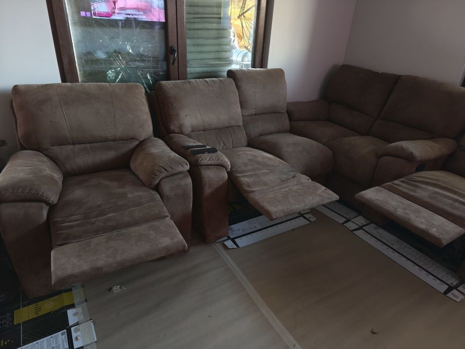 Диван шест местен