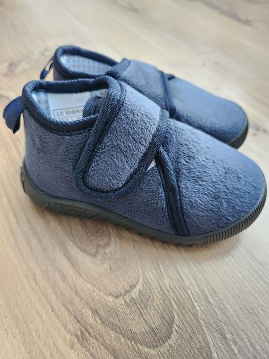 Детски пантофи LC WAIKIKI