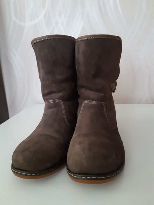 Продам полусапожки.