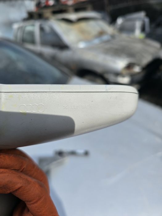 Oglinda heliomata, cu senzor de lumina AUDI