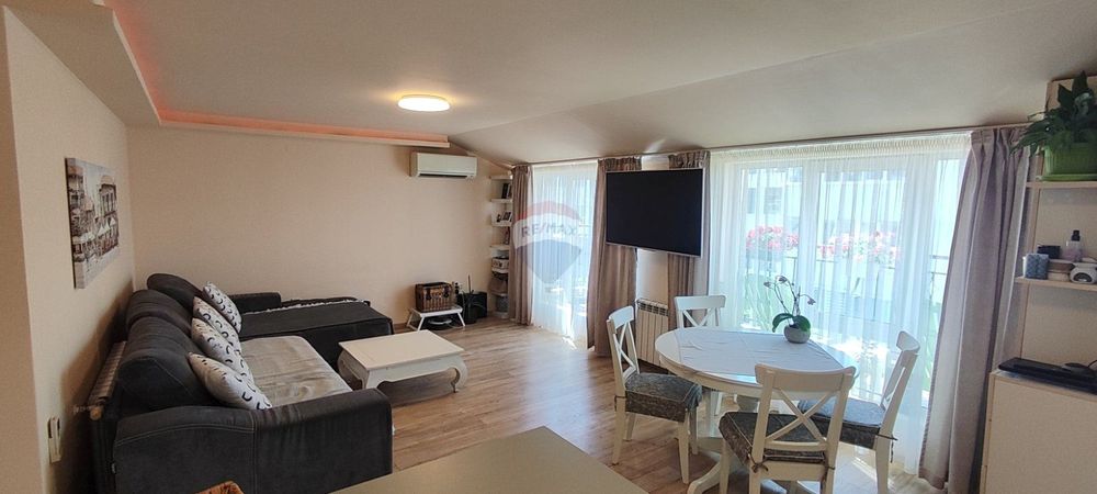 Продава се Тристаен апартамент в Варна, Левски - 100 кв.м за 2405 €/кв.м - Снимка #1