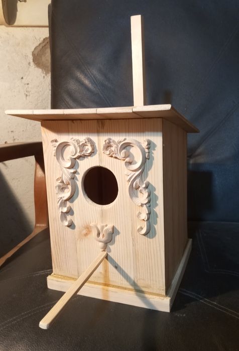 Скворечники на заказ.