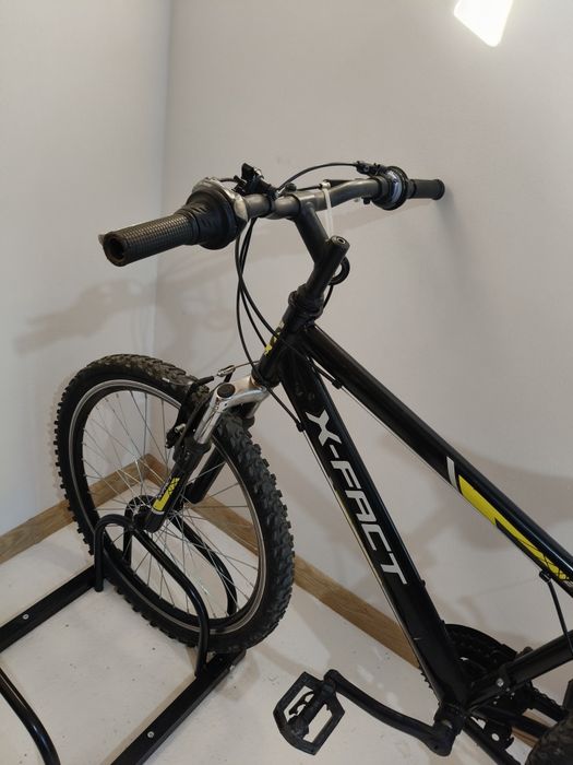Vând bicicleta  X FACT,