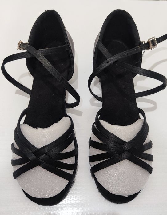 Продам туфли для танцев размер 37