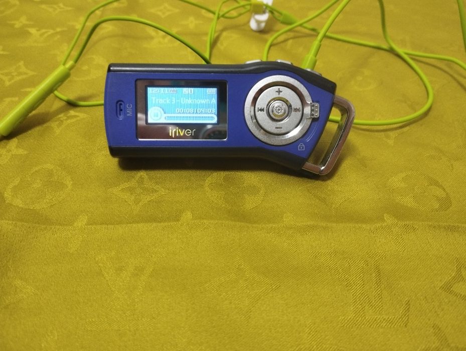 Assalom alekum Mp3 player Sotiladi Ovoz Bass Yaxwi