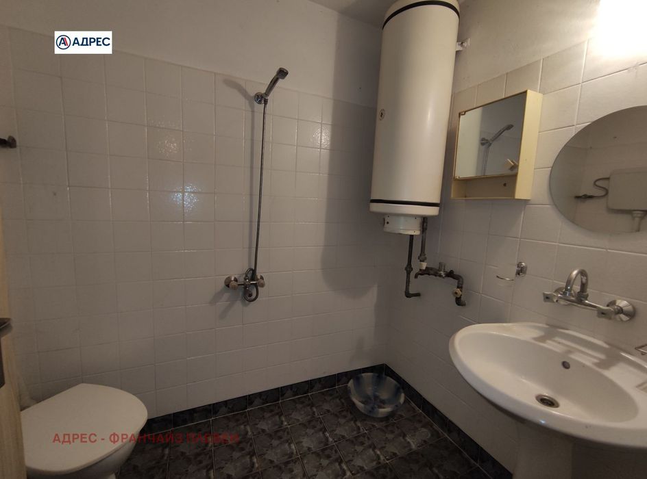 Къща в Плевен, област-с.Гривица площ 280 цена 219000