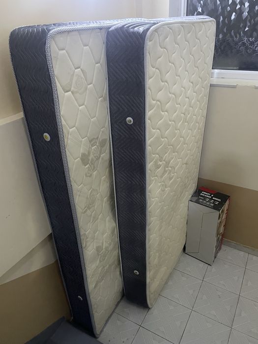 Матрас в среднем состояние. Самовывоз!!