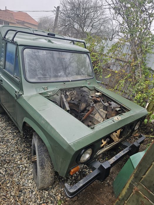 ARO 243. D se vinde inconplet