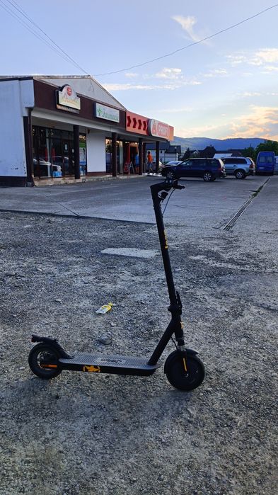Trontinetă electrică jeep necesită reparat butonul de pornire