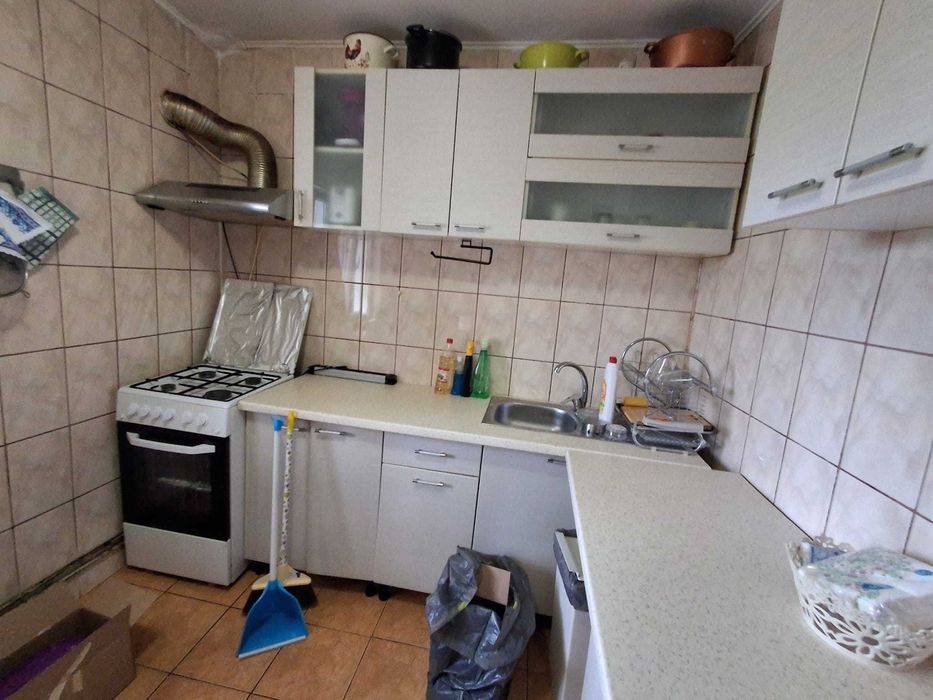 vanzare apartament 3 camere Biftea ,ilfov