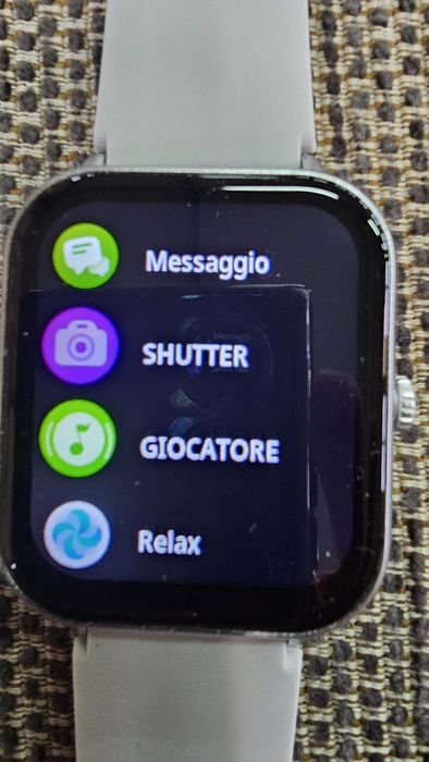 Смарт часовник/фитнес гривна