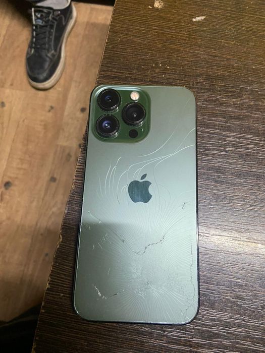 iPhone 13 pro  еш жері ауыспаған