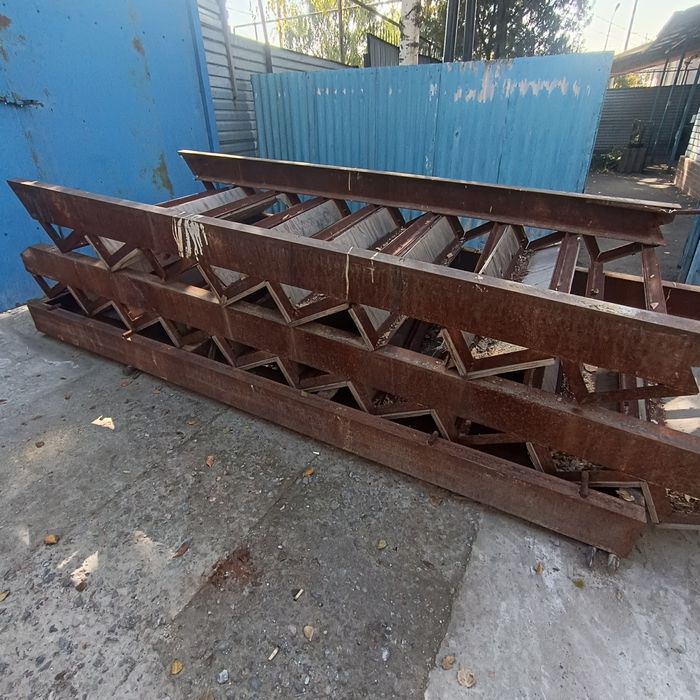 Продам железную лестницу, самовывоз