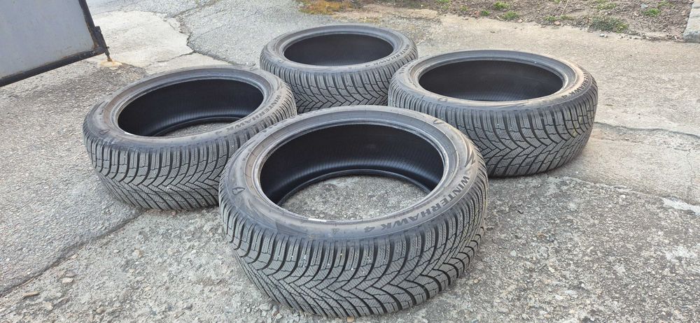 Зимни гуми 20' Firestone winterhawk 4  2000км