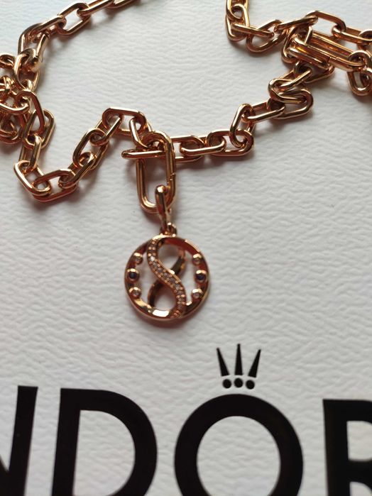 Колие с висулка Pandora, 14 карата златно покритие