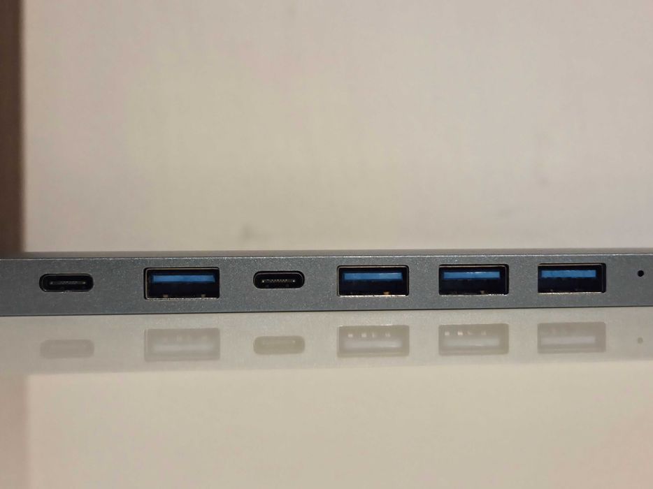USB Hub Myria; 7 Porturi Total