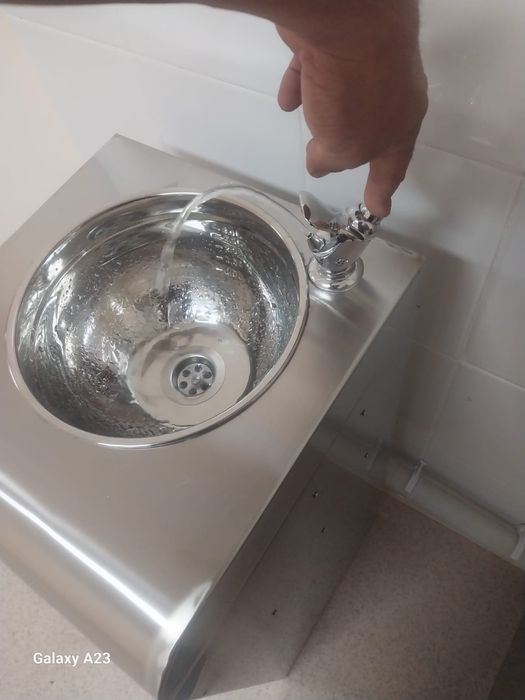 Фонтанчик питьевой