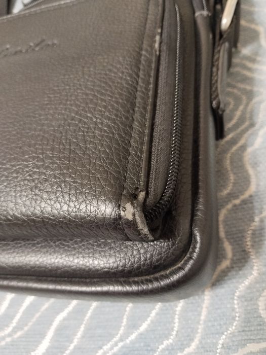 Продам барсетку кожзам б/у