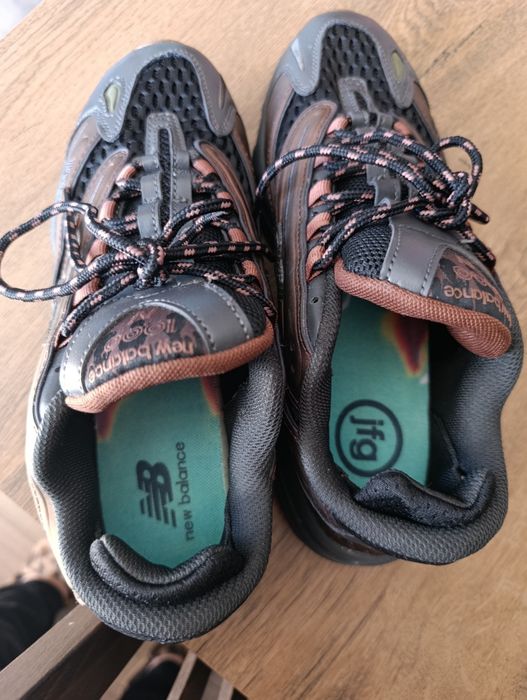 New balance  унисекс маратонки