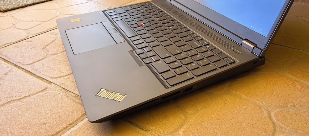 Laptop Lenovo P16 Gen 2---Intel i9 13980HX 24 Nuclee---32GB DDR5---SSD 2TB---Video RTX 4000 ADA 12GB_16"2.5K 165Hz // Editare Video/Foto + Gaming