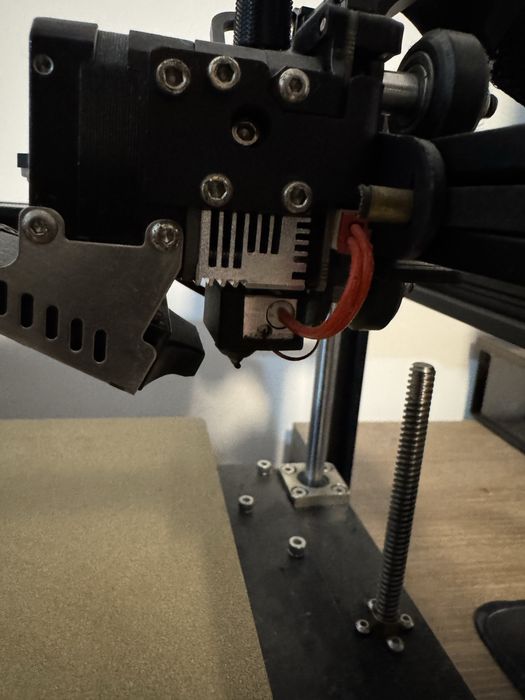 Imprimanta 3D performanta Ender 5 pro modificat