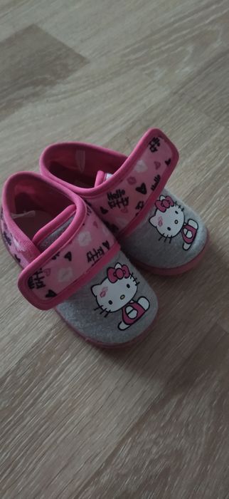 Donez papuci de casă