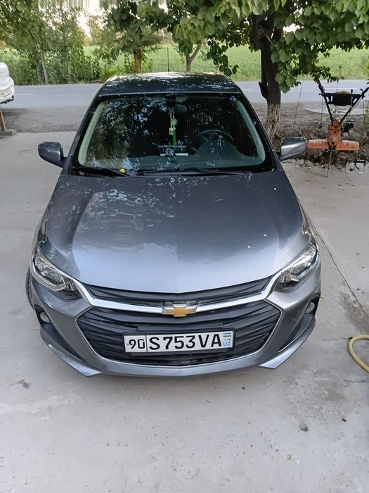 Йенгил автомобиль