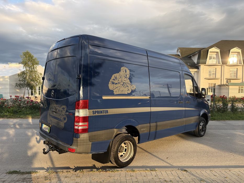 De vanzare Mercedes Sprinter 519 3.0 V6 Euro5 AC