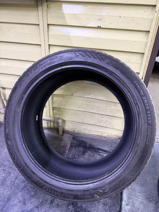 Kumho Ecsta run flat