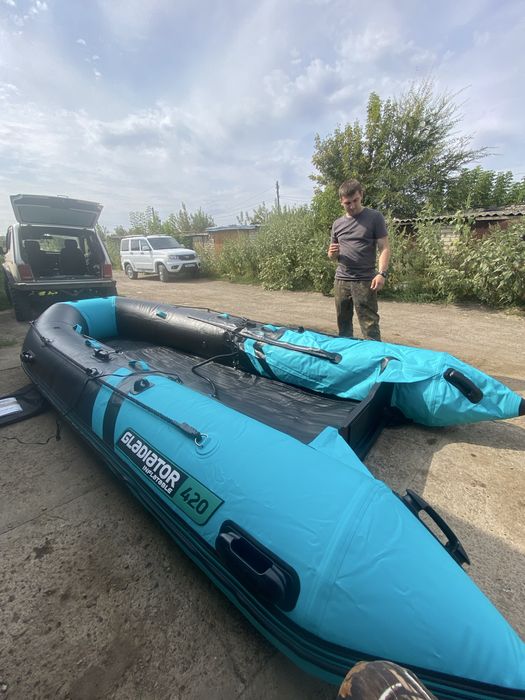 Лодка Gladiator 420air pro