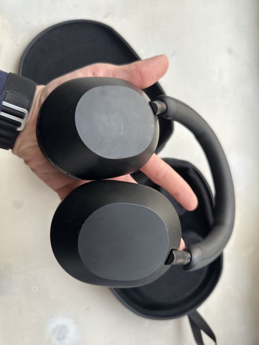 Наушники Sony WH-1000XM5